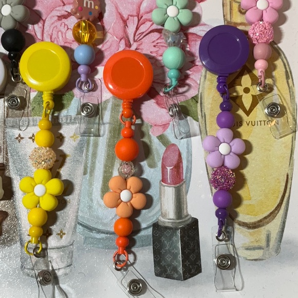 Extendable Badge Reels - Picture 5 of 6